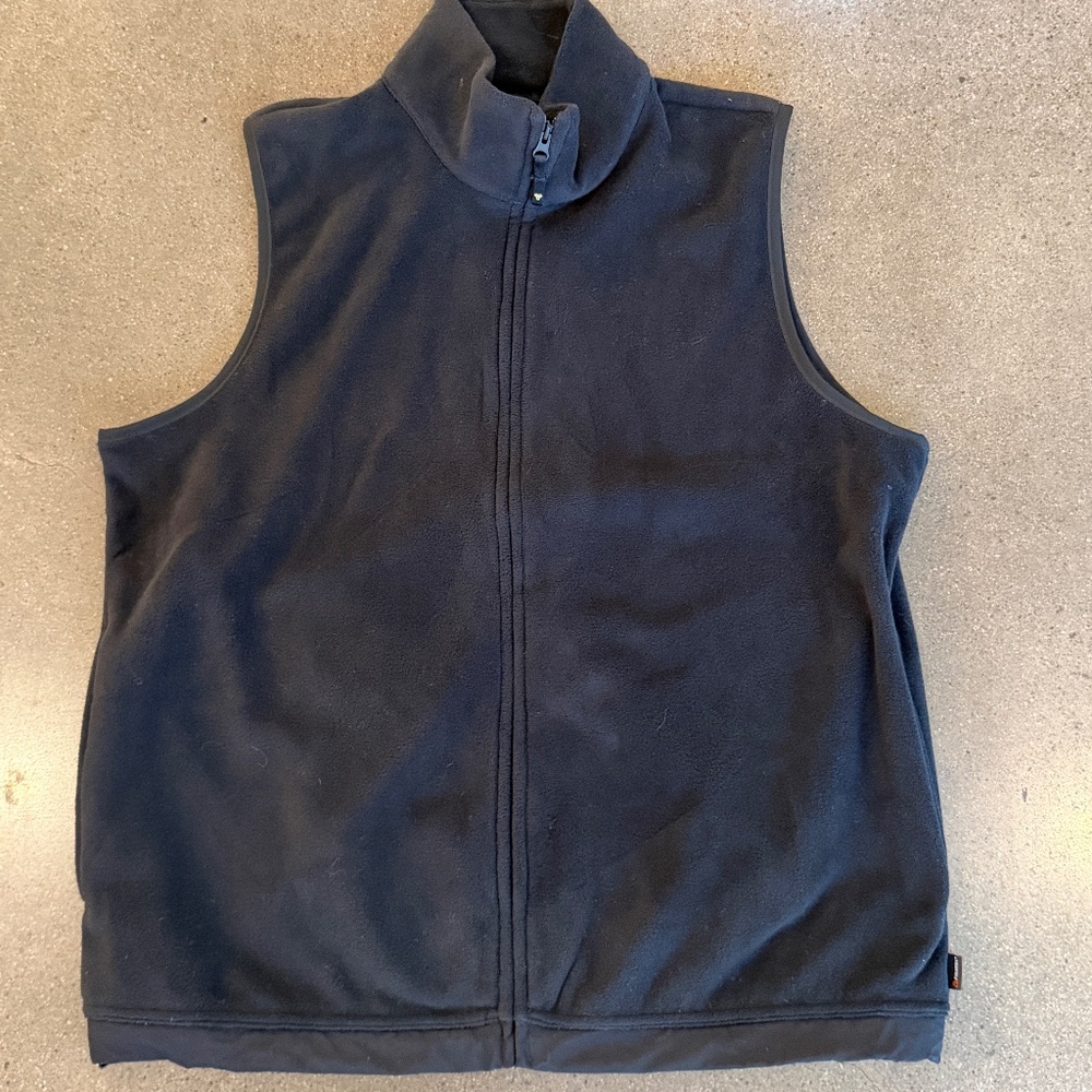 Aritzia Polartec Thermal Pro Mockneck Vest - Black - Women's Medium